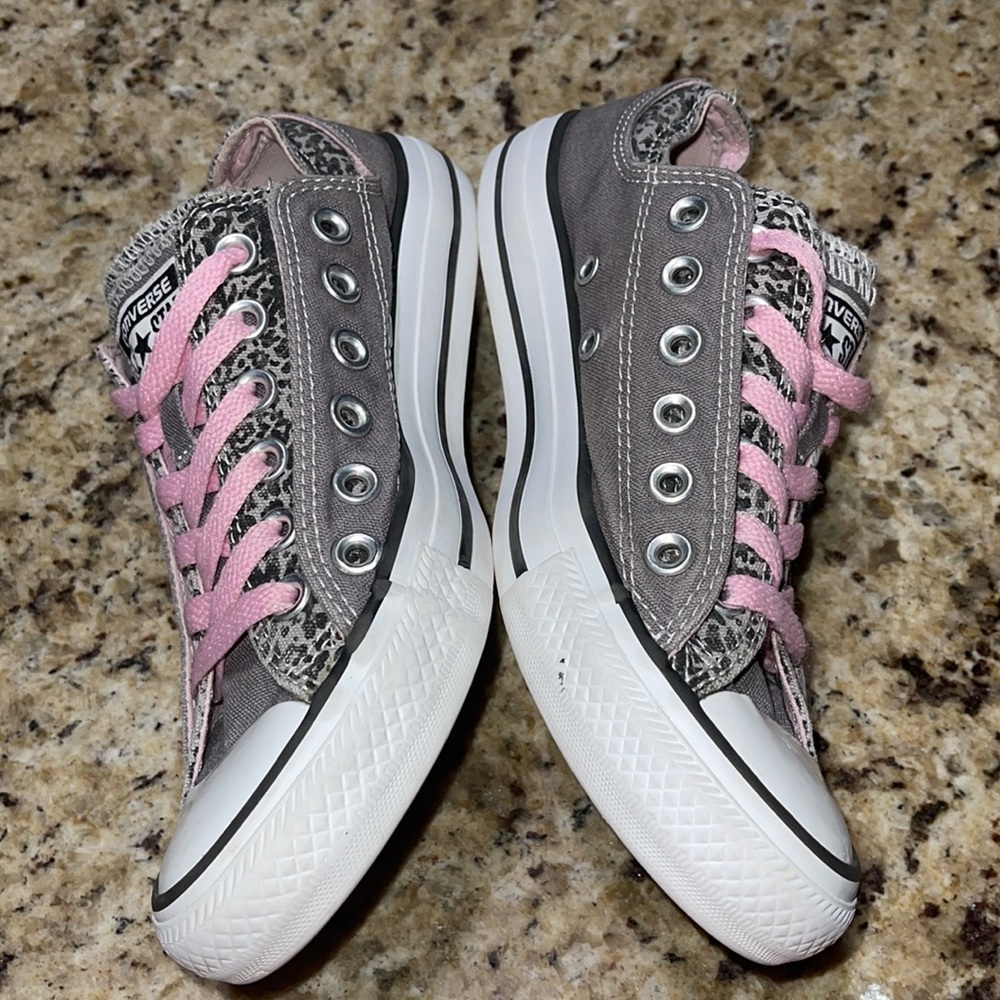 Converse - Picture 3 of 8